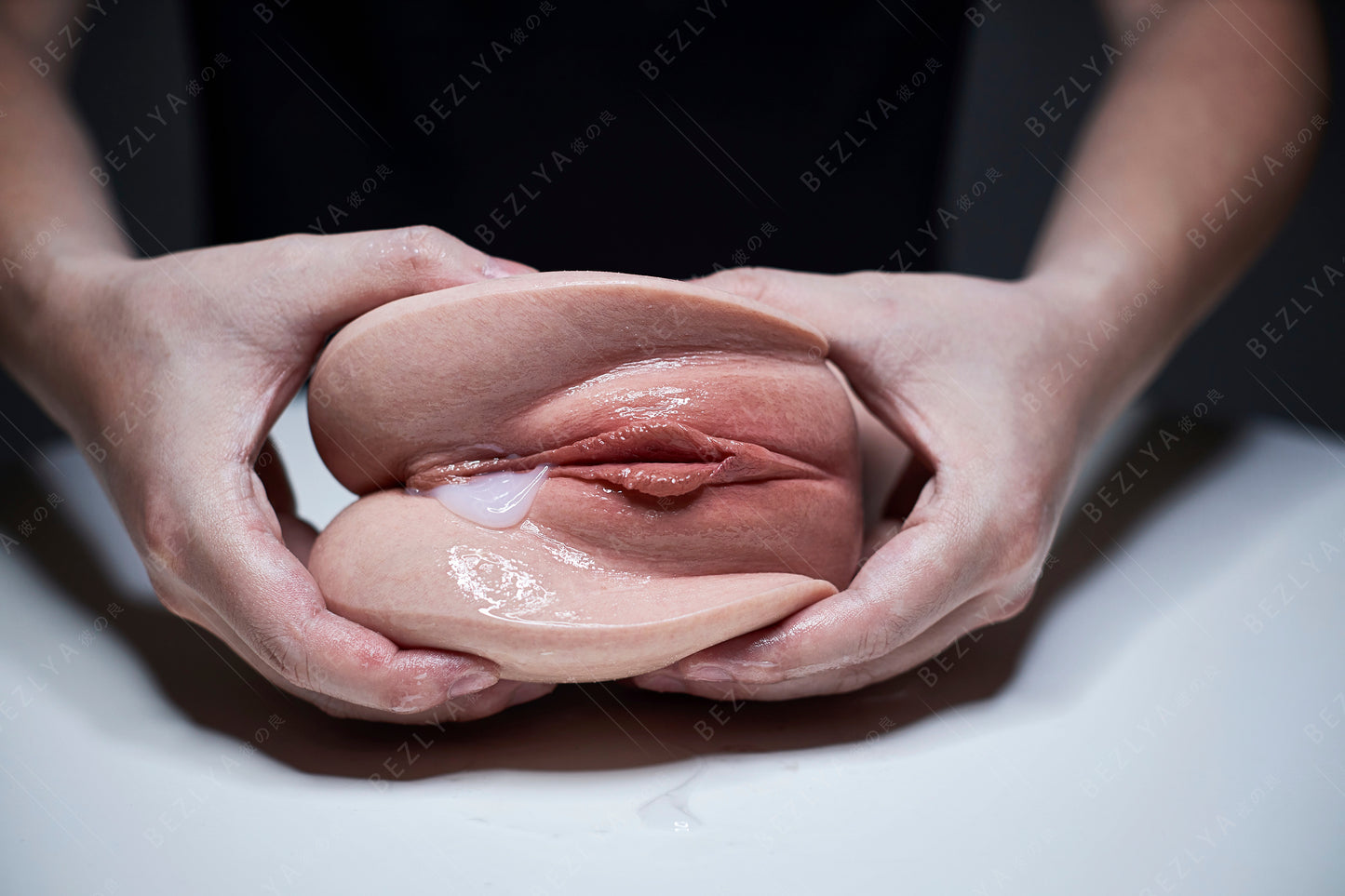 Bezlya Masturbator - U-AIR04 (Silicone) Sex Toy