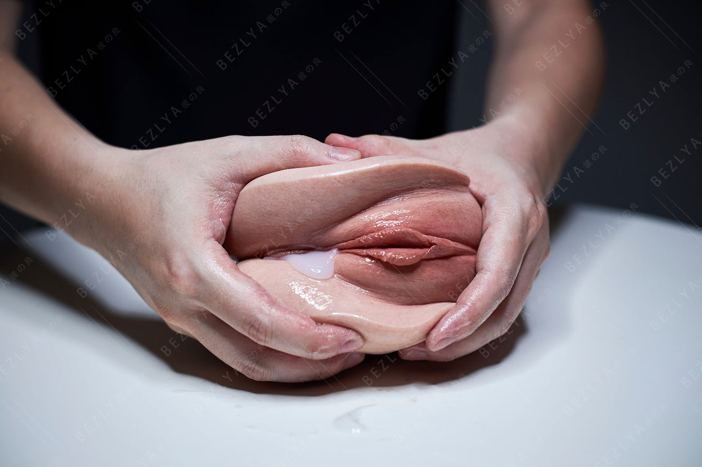 Bezlya Masturbator - U-AIR04 (Silicone) Sex Toy