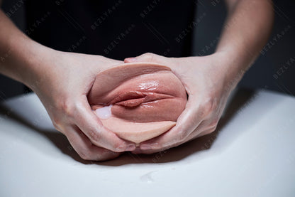 Bezlya Masturbator - U-AIR04 (Silicone) Sex Toy